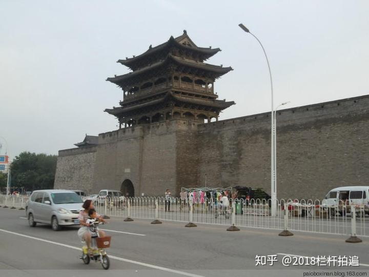 重返古城西门：历史沧桑再现，千年文化之旅